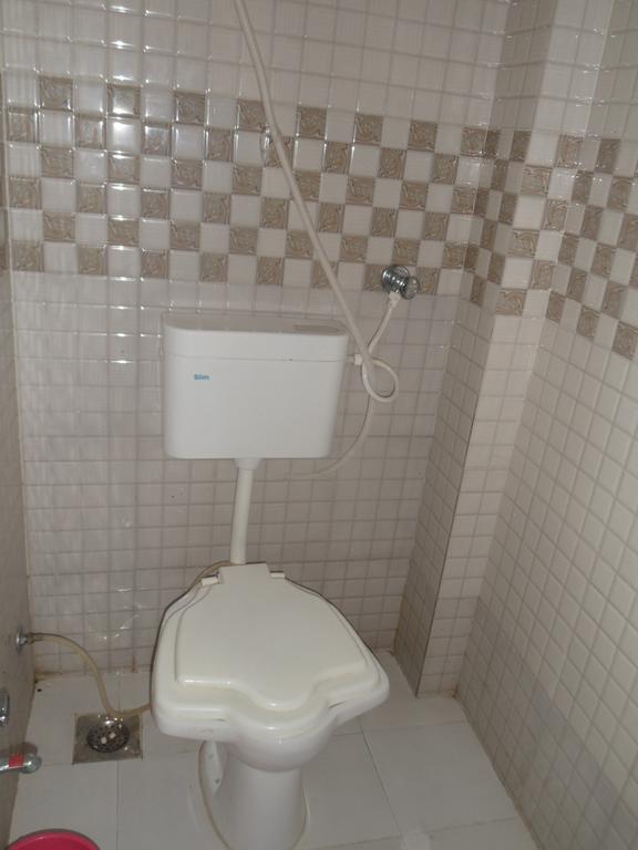 Hotel Madhusudan Dwārka Cameră foto